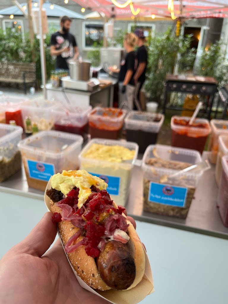 johns-hotdog-deli-10.jpeg