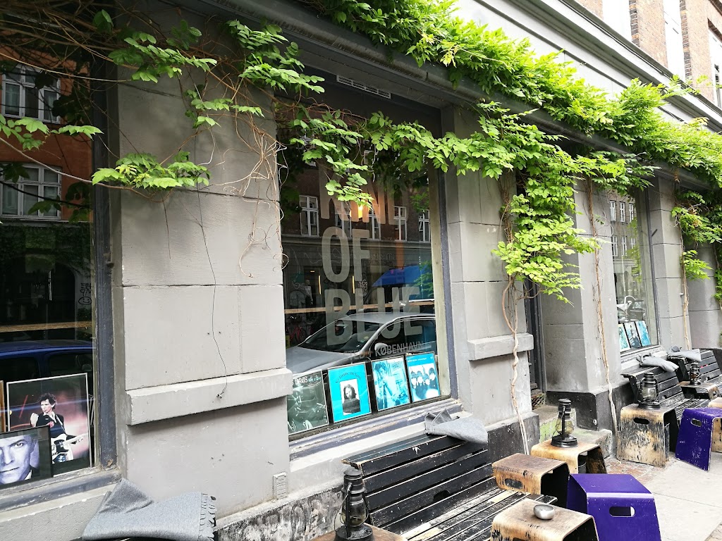 kind-of-blue-17.jpeg