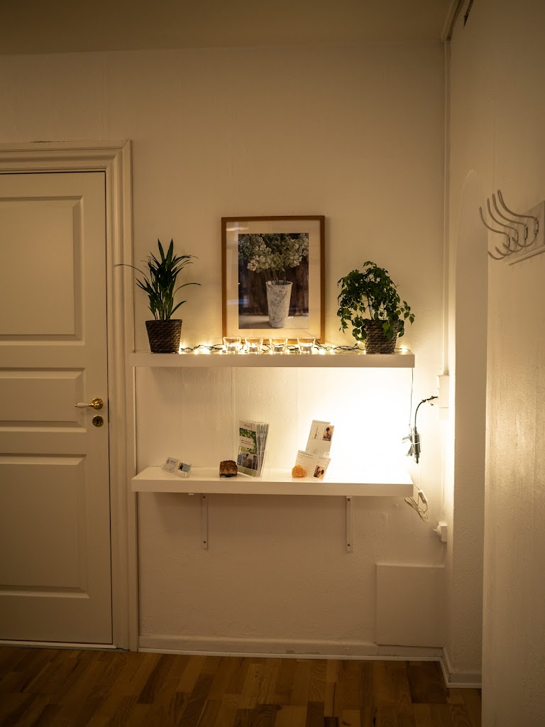 kropsterapi-osterbro-kobenhavn-center-for-energimedicin-bowen-terapi-bodytalk-eft-lymfedraenage-og-healing-4.jpeg