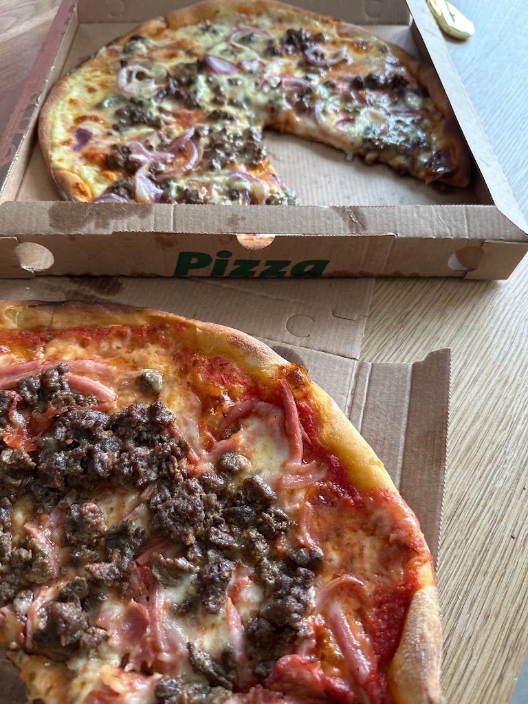 la-stella-pizza-og-grill-2.jpeg