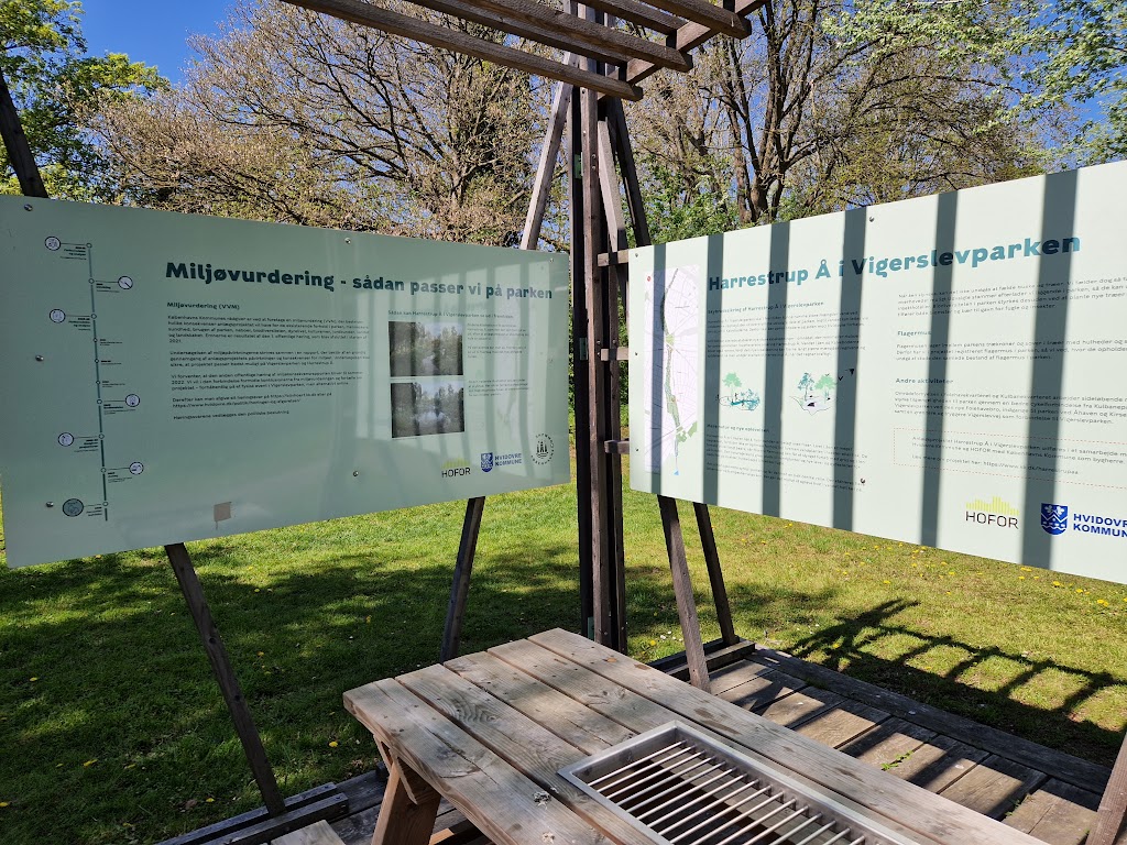 legepladsen-i-vigerslevparken-ved-stakhaven-14.jpeg
