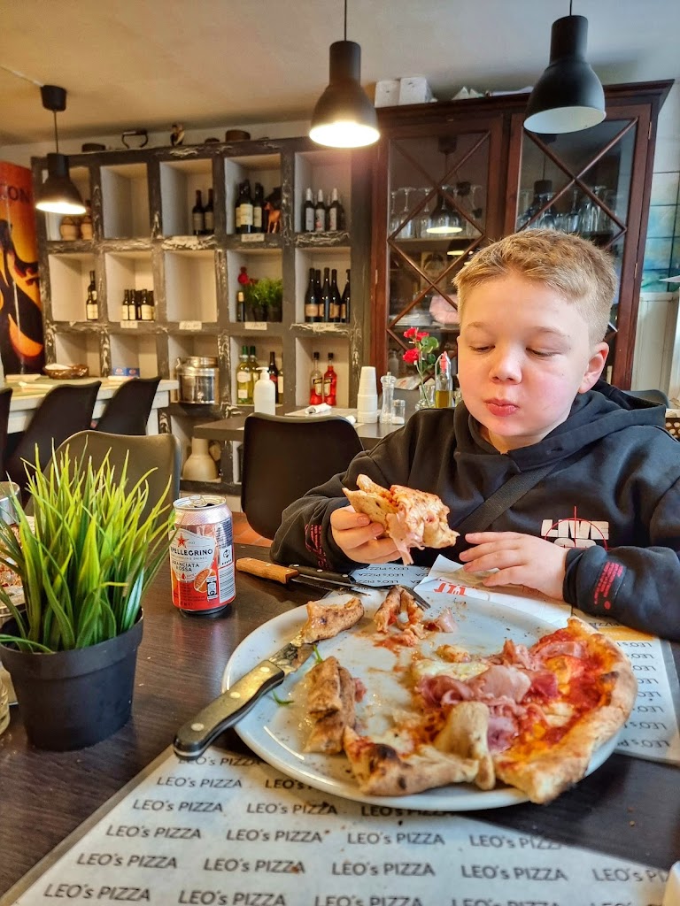 leos-pizza-9.jpeg