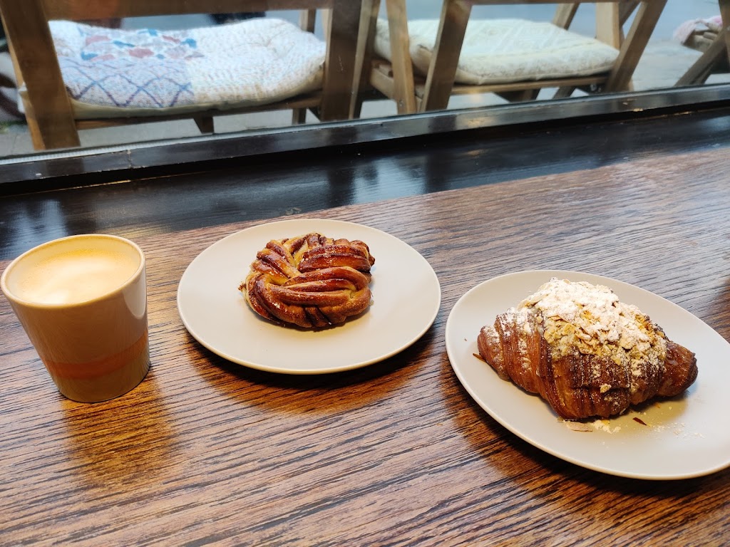 locals-kaffebar-5.jpeg