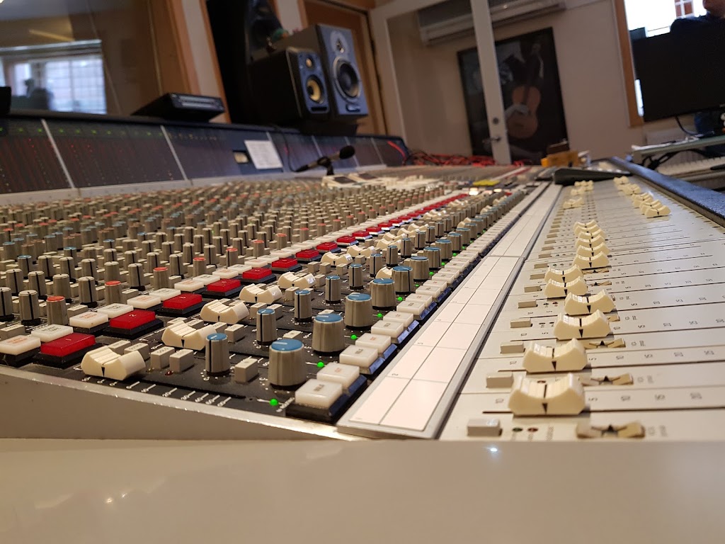 media-sound-studios-7.jpeg