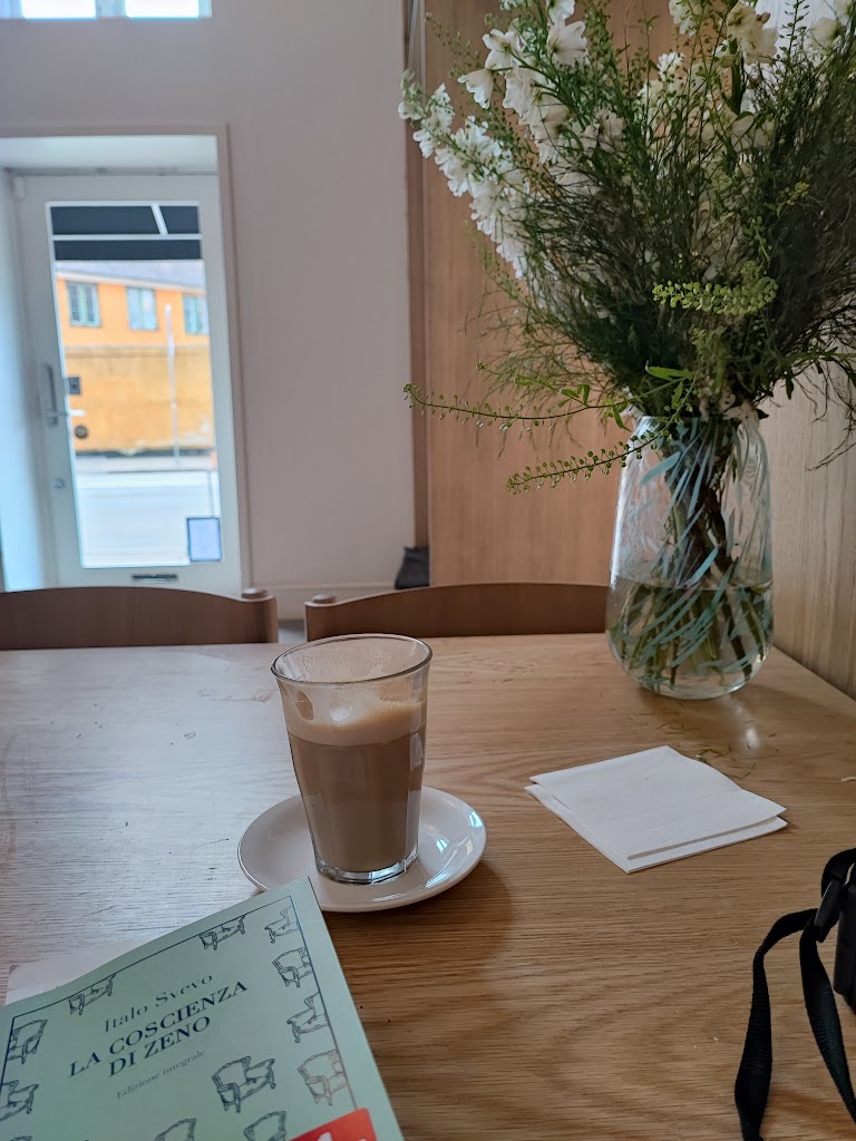 original-coffee-store-kongensgade-3.jpeg