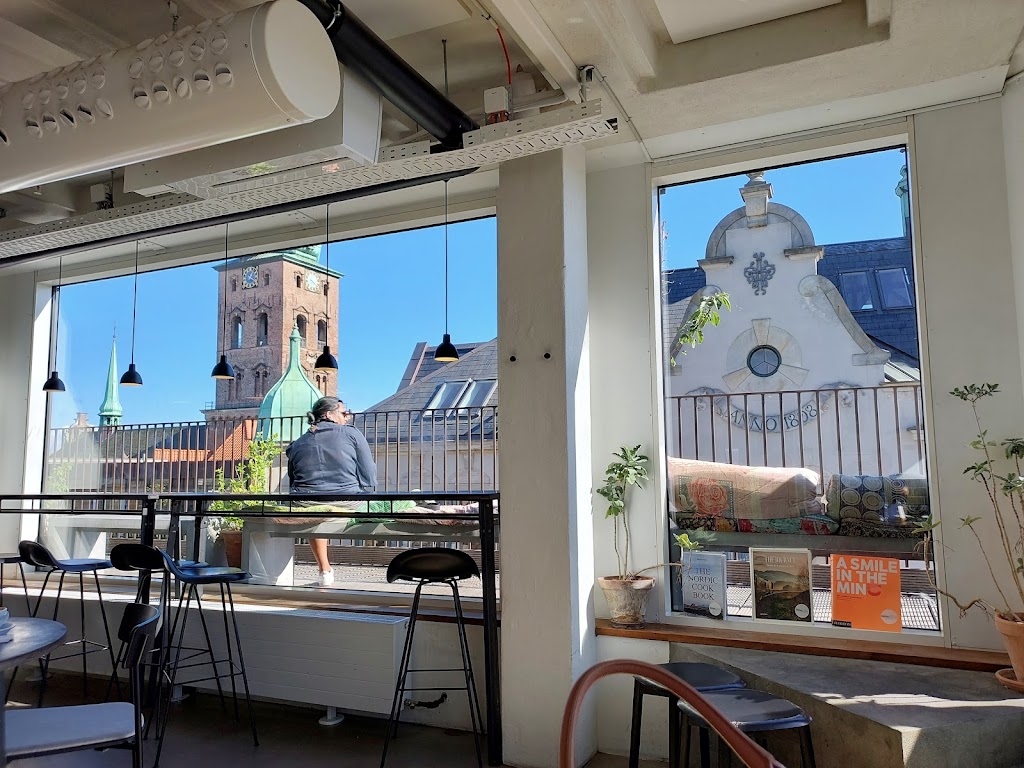 palaeo-illum-rooftop-restaurant-take-away-12.jpeg