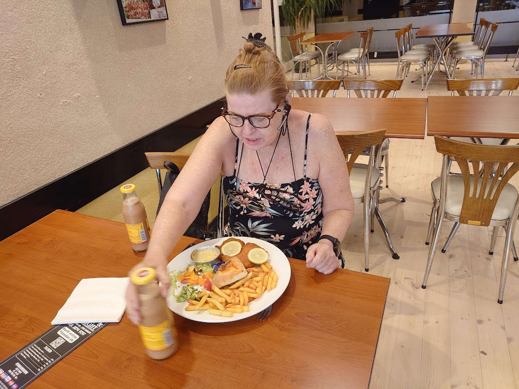 pizza-day-and-night-since-2004-2.jpeg
