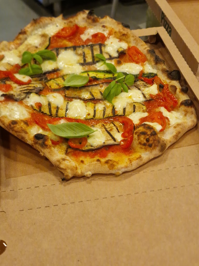 pizzeria-la-carmela-1.jpeg