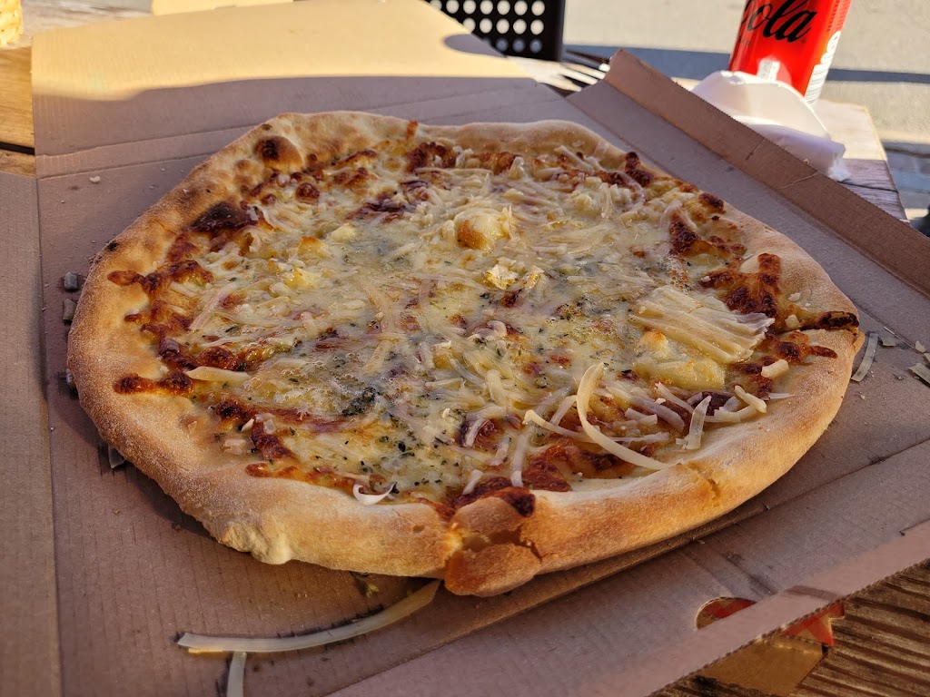 pizzeria-leo-4.jpeg