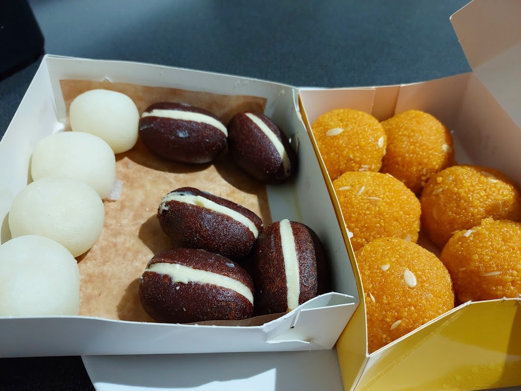 punjab-sweets-food-store-4.jpeg