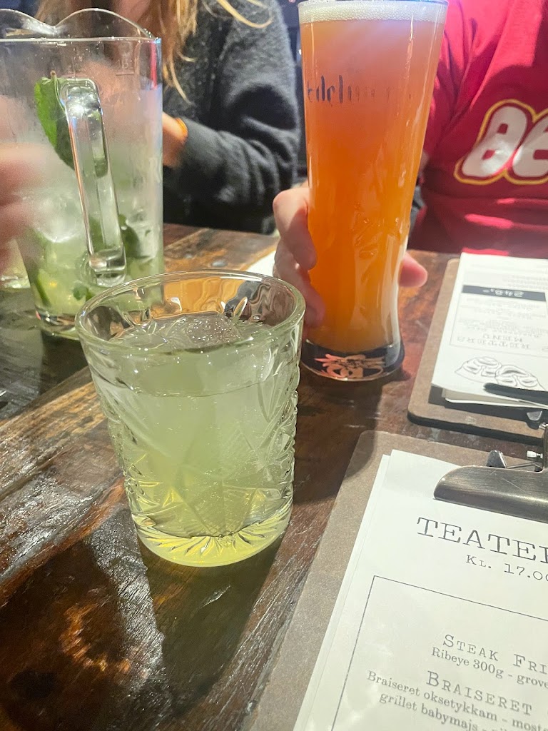 ravnsborg-kitchen-bar-18.jpeg