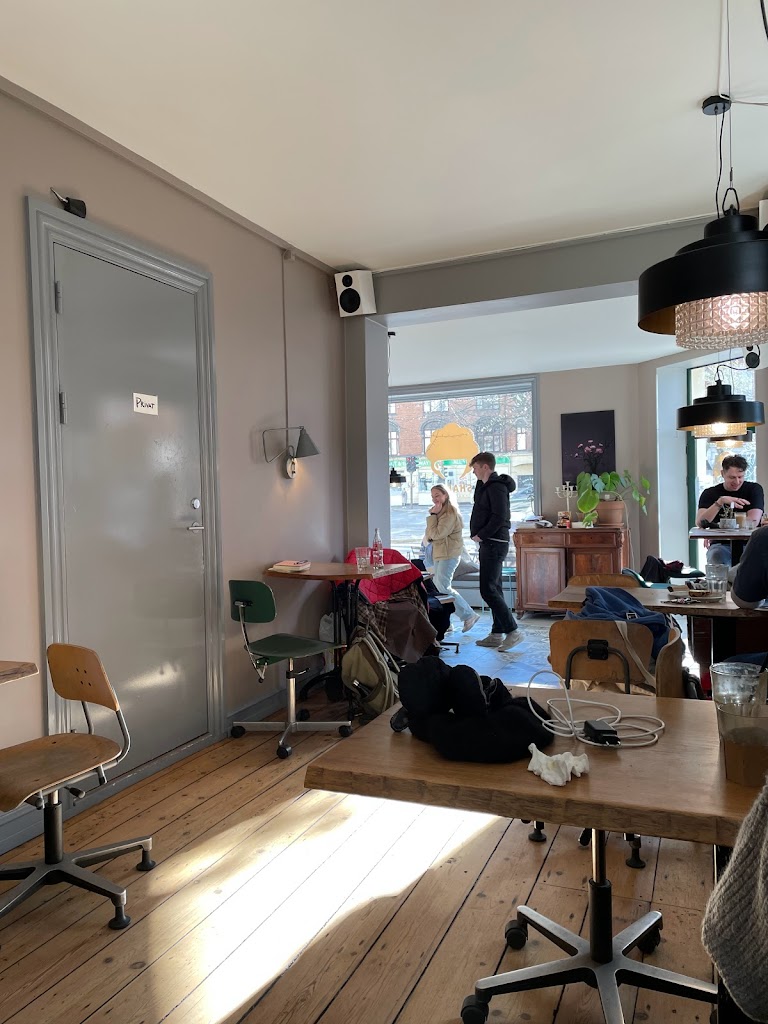 shabaz-kaffebar-2.jpeg