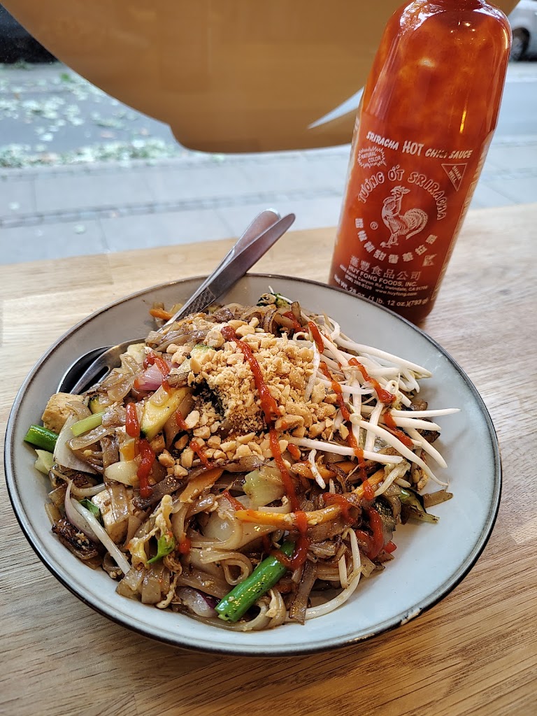 silom-more-take-away-1.jpeg