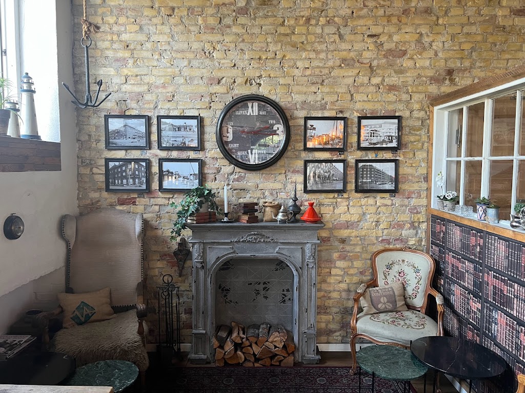 south-harbour-cafe-1.jpeg