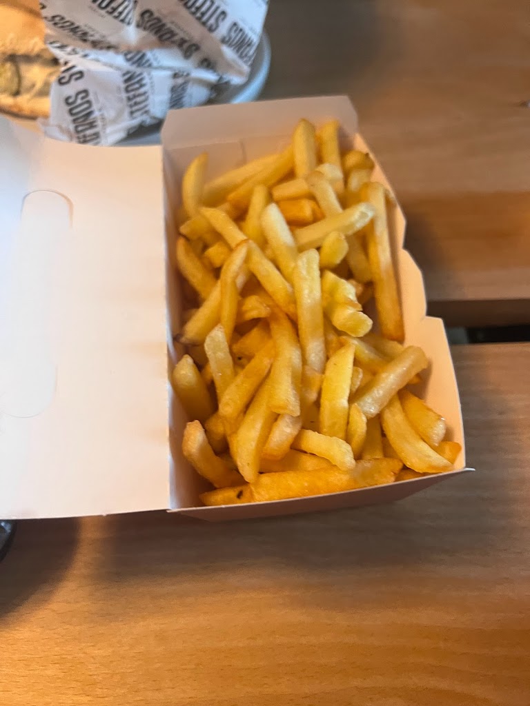 stefanos-pita-guys-15.jpeg