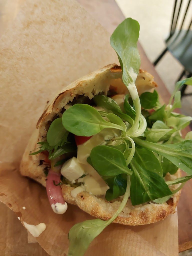 stefanos-pita-guys-5.jpeg