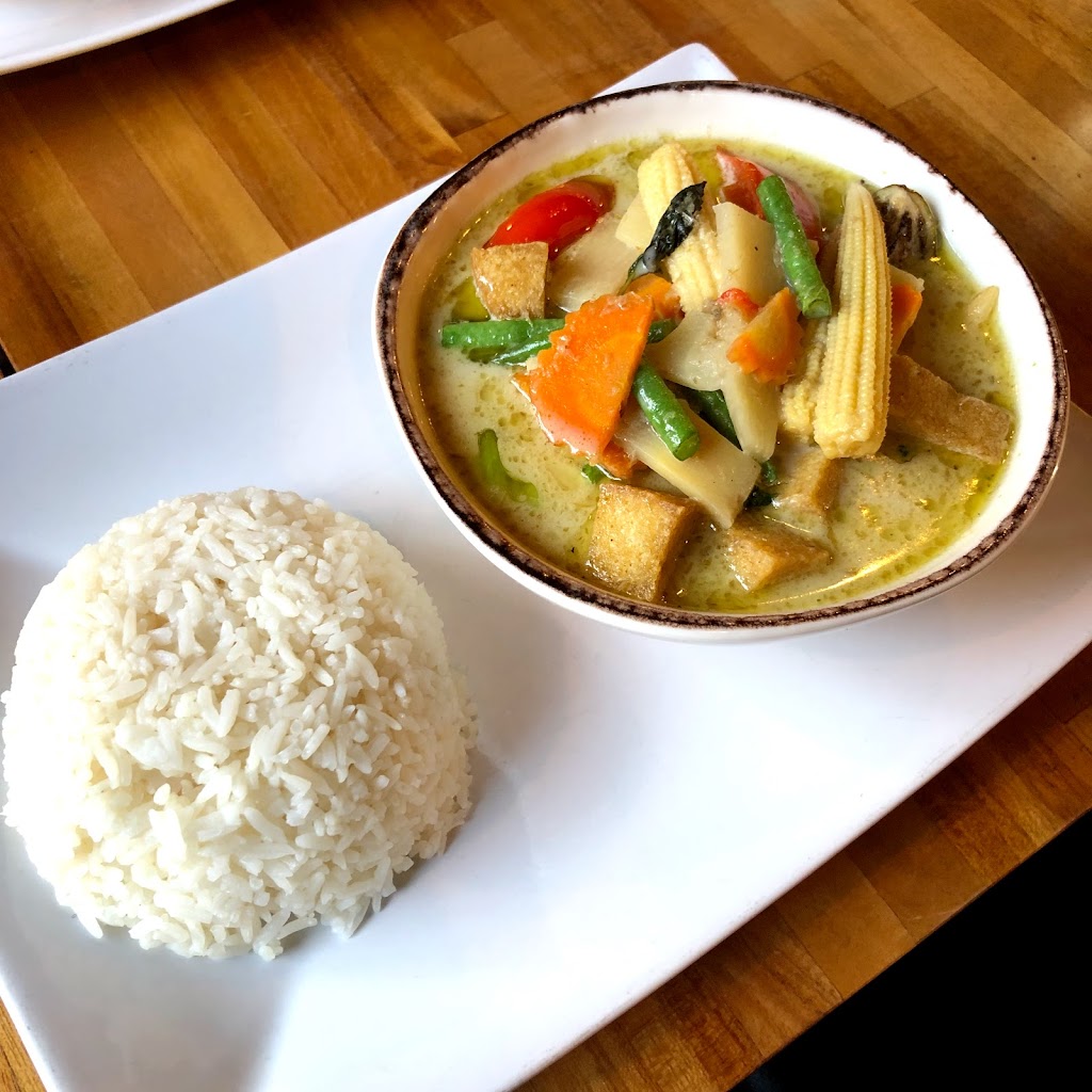 thai-kin-di-thai-take-away-mad-og-restaurant-i-valby-8.jpeg