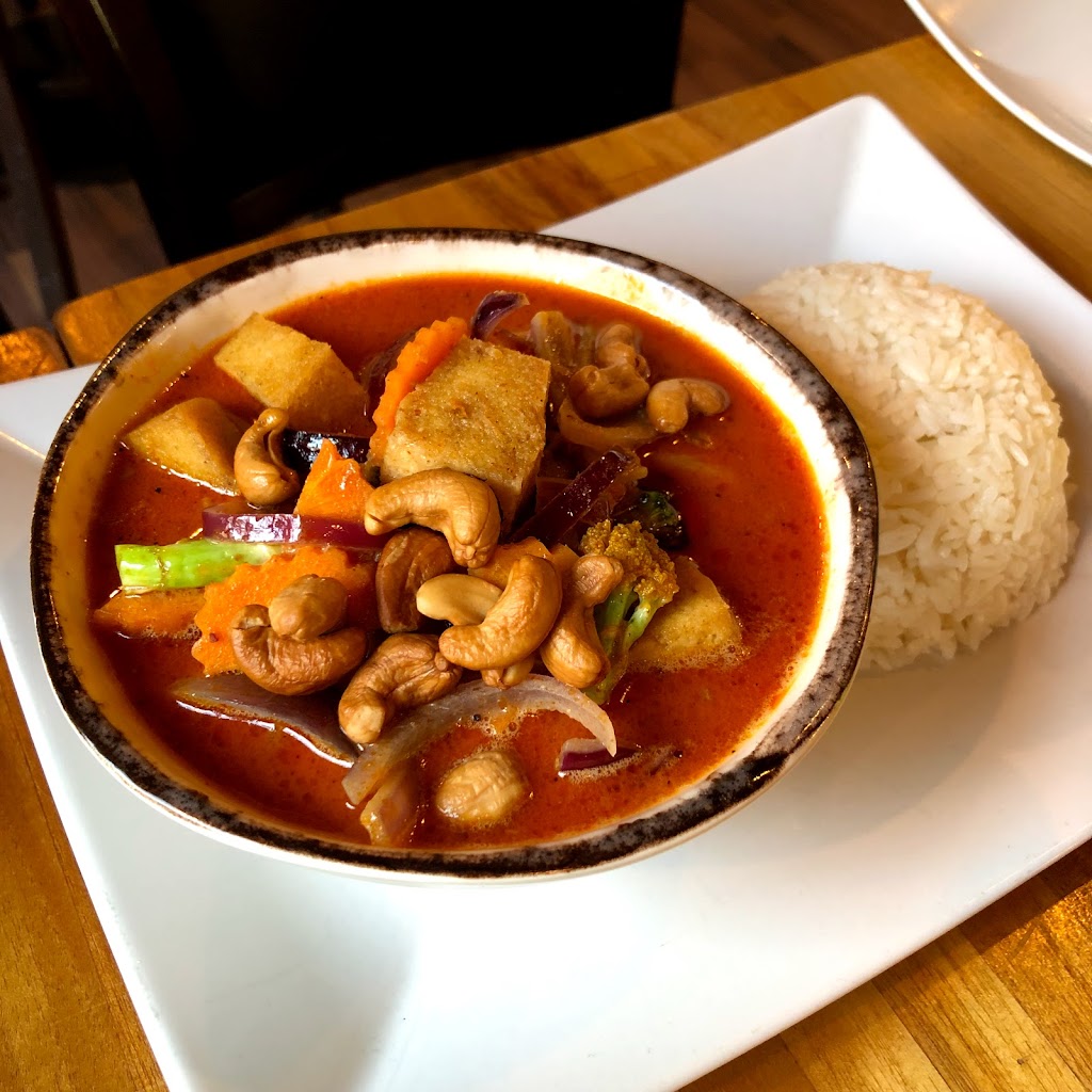 thai-kin-di-thai-take-away-mad-og-restaurant-i-valby-9.jpeg