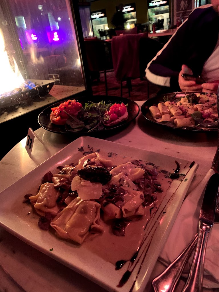 the-italian-corner-8.jpeg