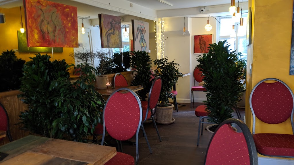 the-little-yellow-coffee-bar-12.jpeg