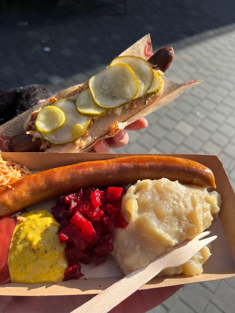 the-organic-hotdog-stand-3.jpeg