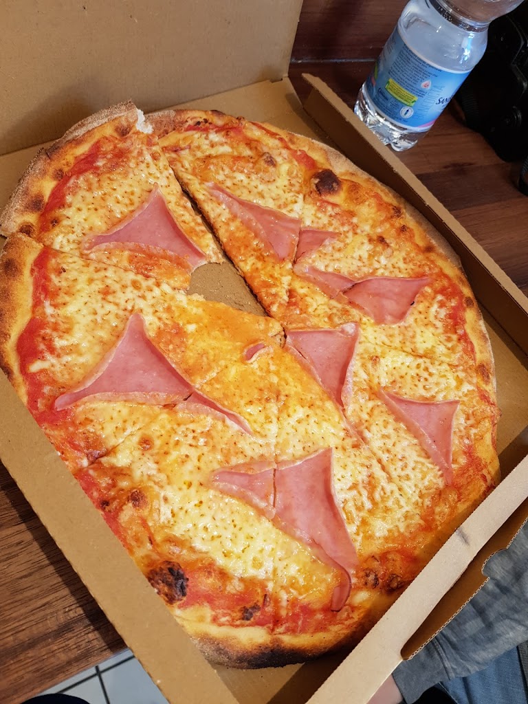 tinos-pizzeria-11.jpeg