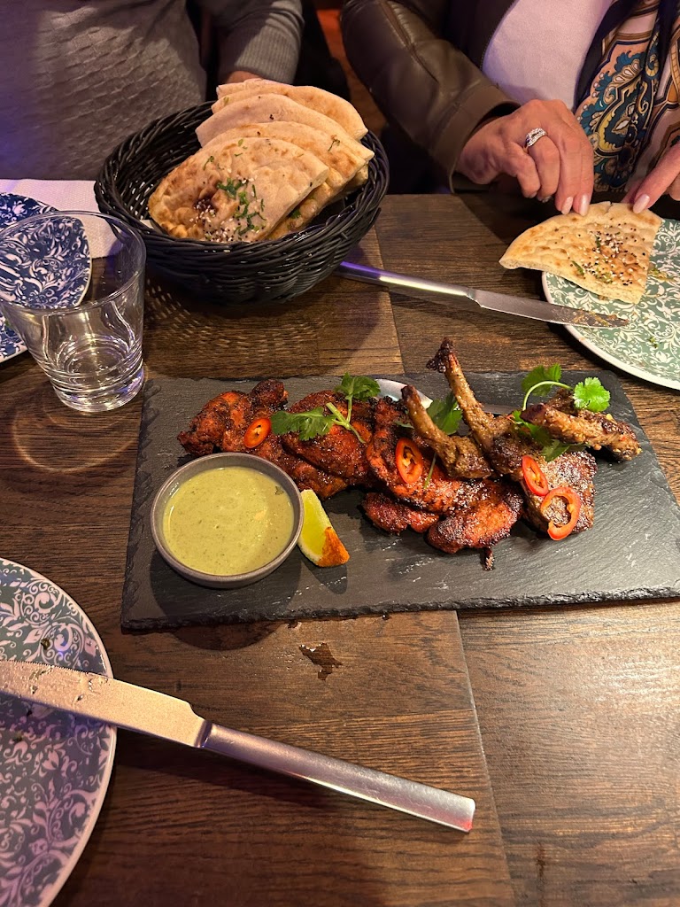 zahida-restaurant-13.jpeg