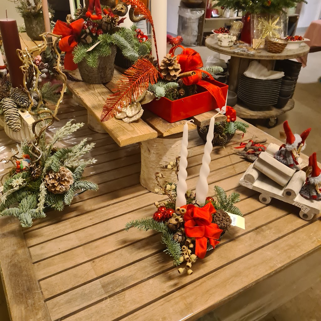 nykros-christmas-trees-12.jpeg