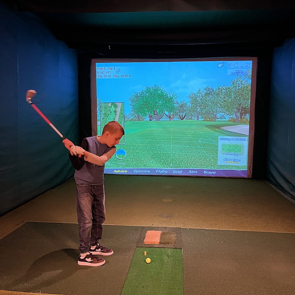 faarevejlegaard-indoor-golf-2.jpeg