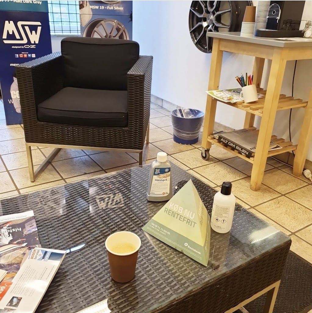 point-s-farum-auto-team-2000-aps-3.jpeg