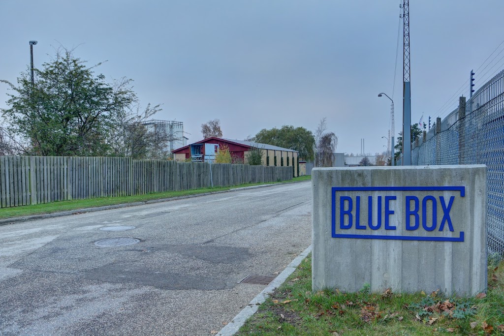 blue-box-16.jpeg