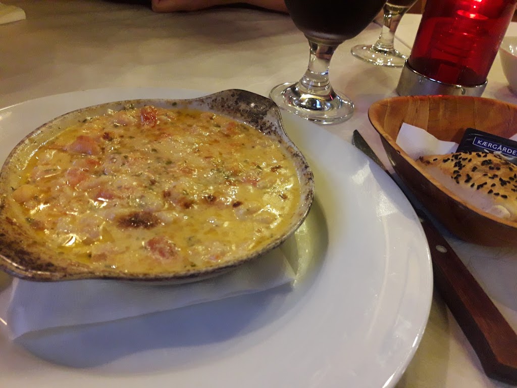 bollinis-familie-restaurant-10.jpeg