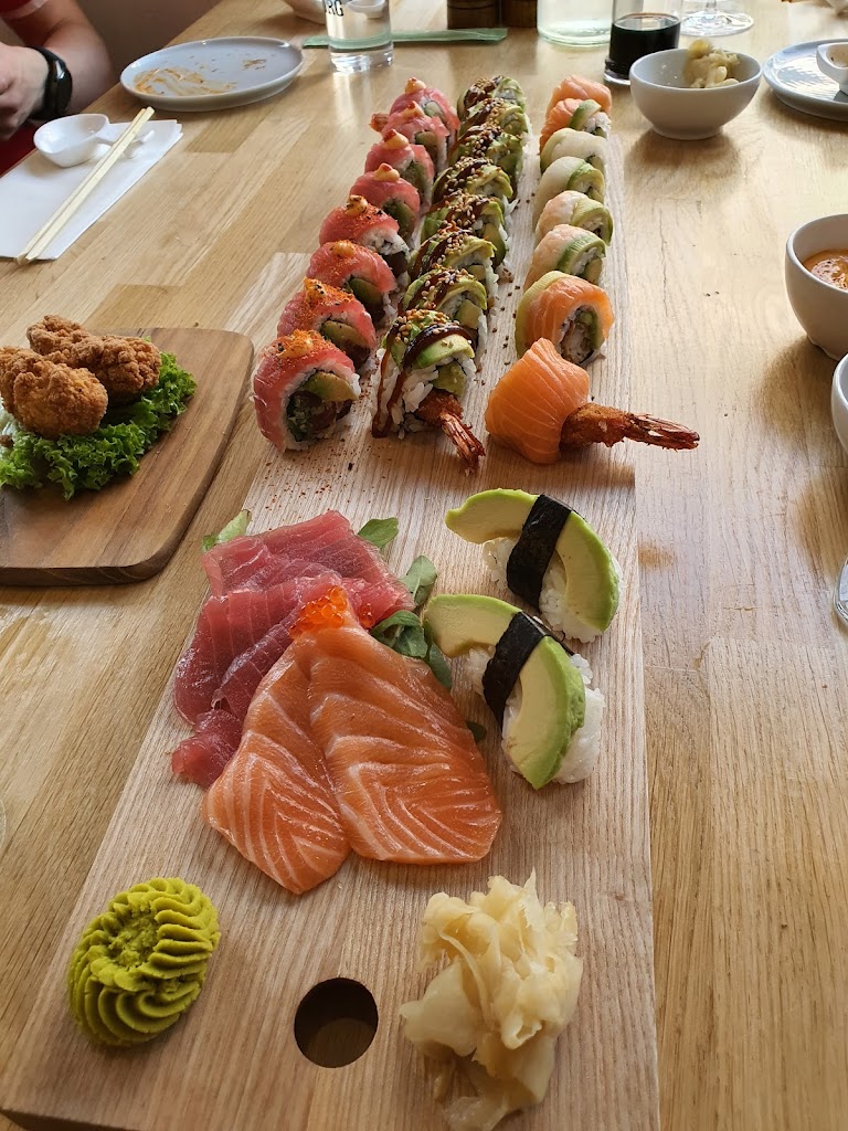yoii-sushi-4.jpeg