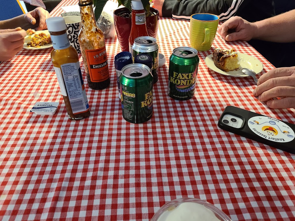 cafe-karl-e-7.jpeg