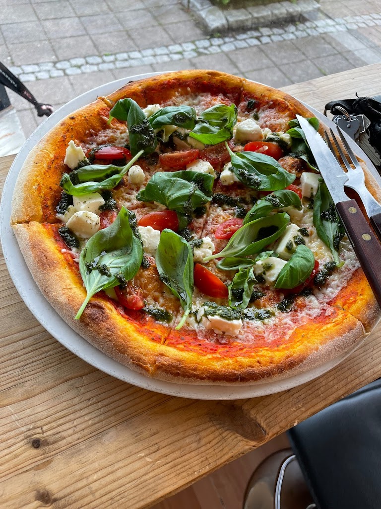 casa-de-la-pizza-5.jpeg