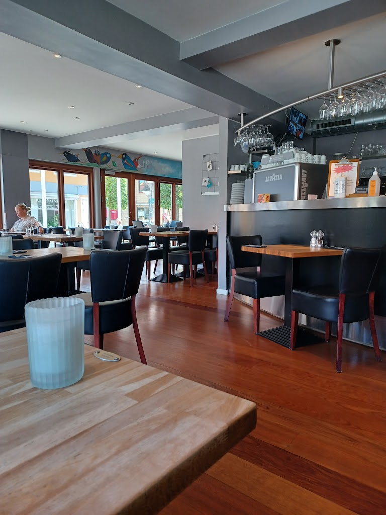 charlies-cafe-steakhouse-4.jpeg