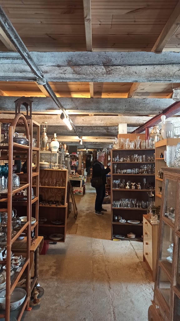oles-recycled-and-antique-market-13.jpeg