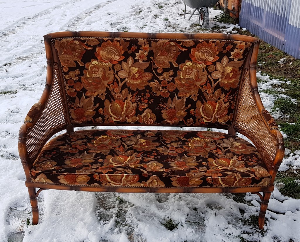 oles-recycled-and-antique-market-5.jpeg