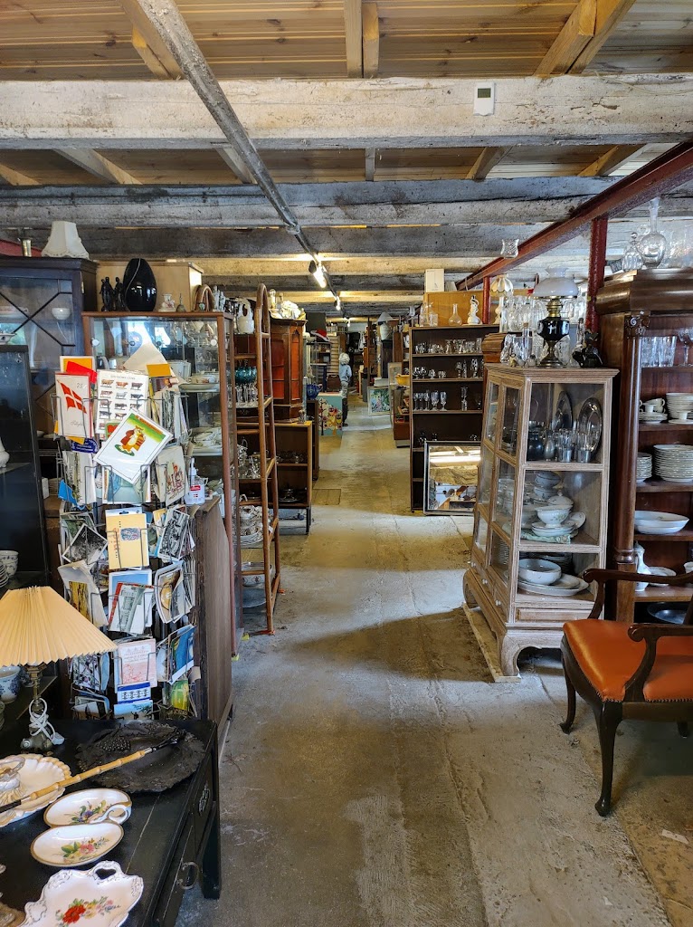 oles-recycled-and-antique-market-7.jpeg