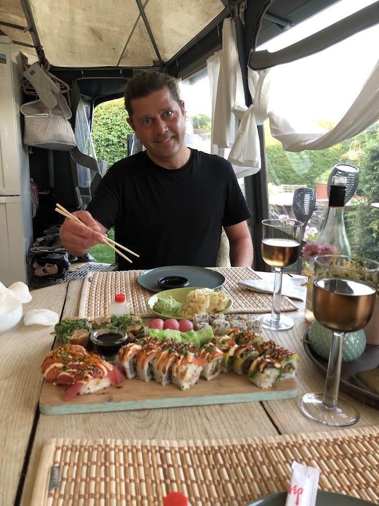 susukisushirestaurant-11.jpeg