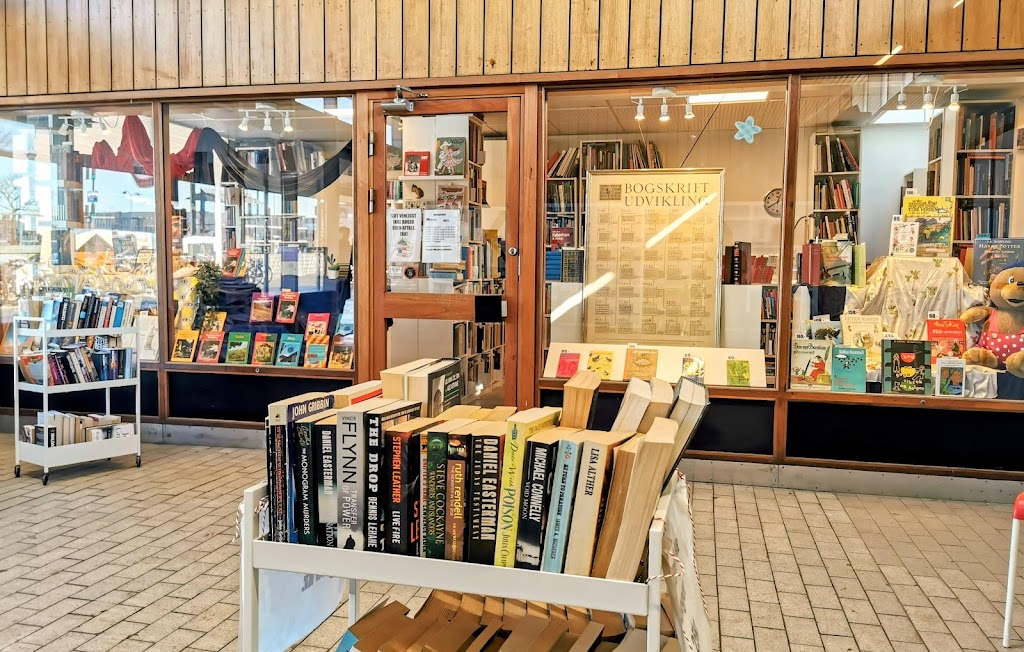 danish-antiquarian-bookshop-0.jpeg