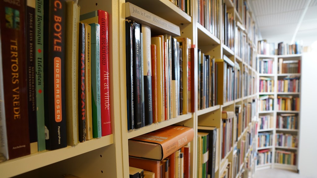 danish-antiquarian-bookshop-8.jpeg