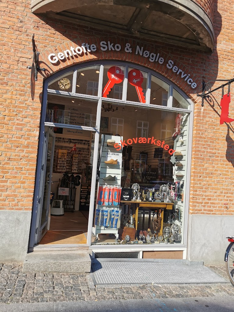 gentofte-sko-og-nogleservice-0.jpeg