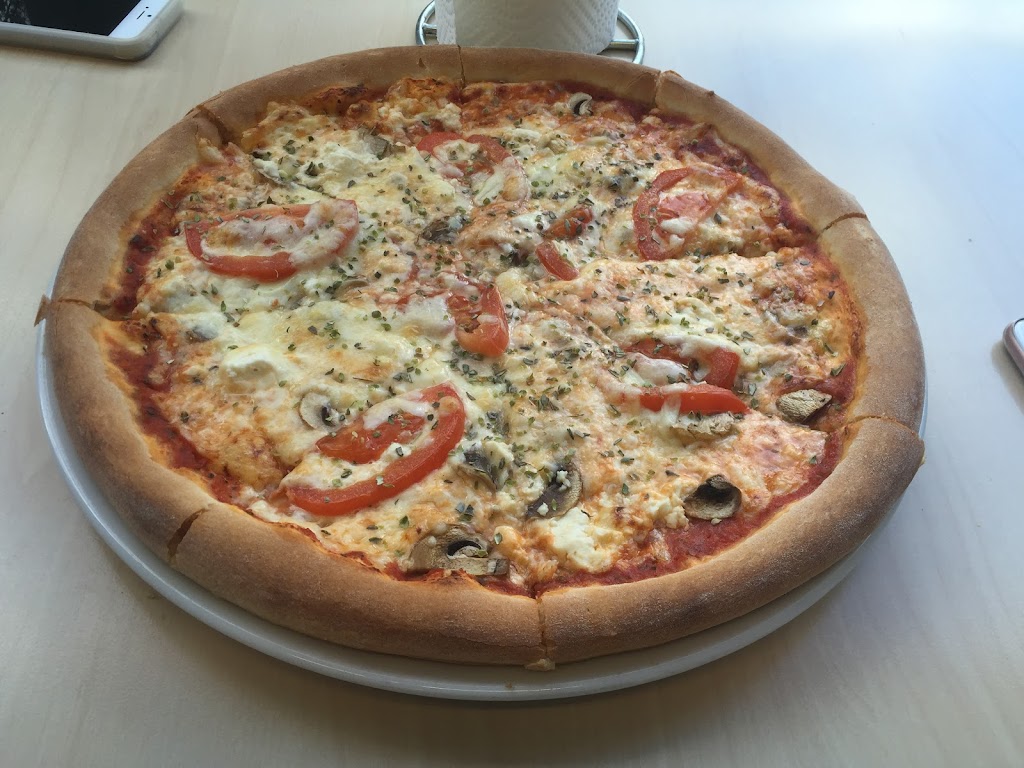 mezzaluna-2.jpeg