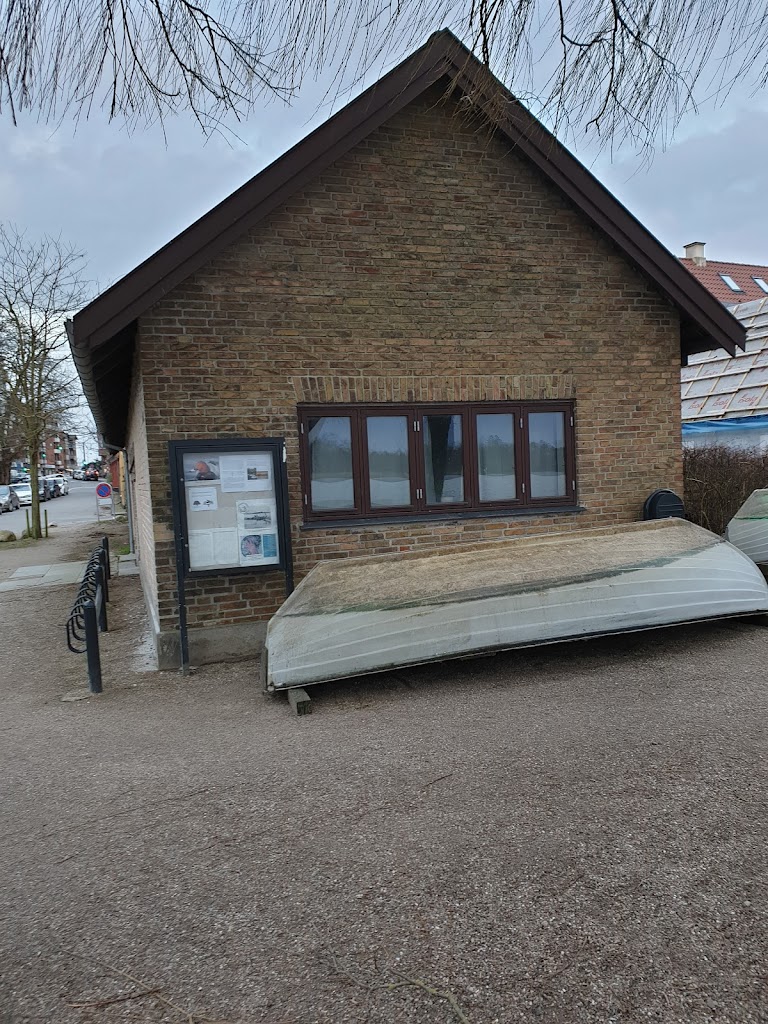 offentligt-toilet-ved-gentofte-so-2.jpeg