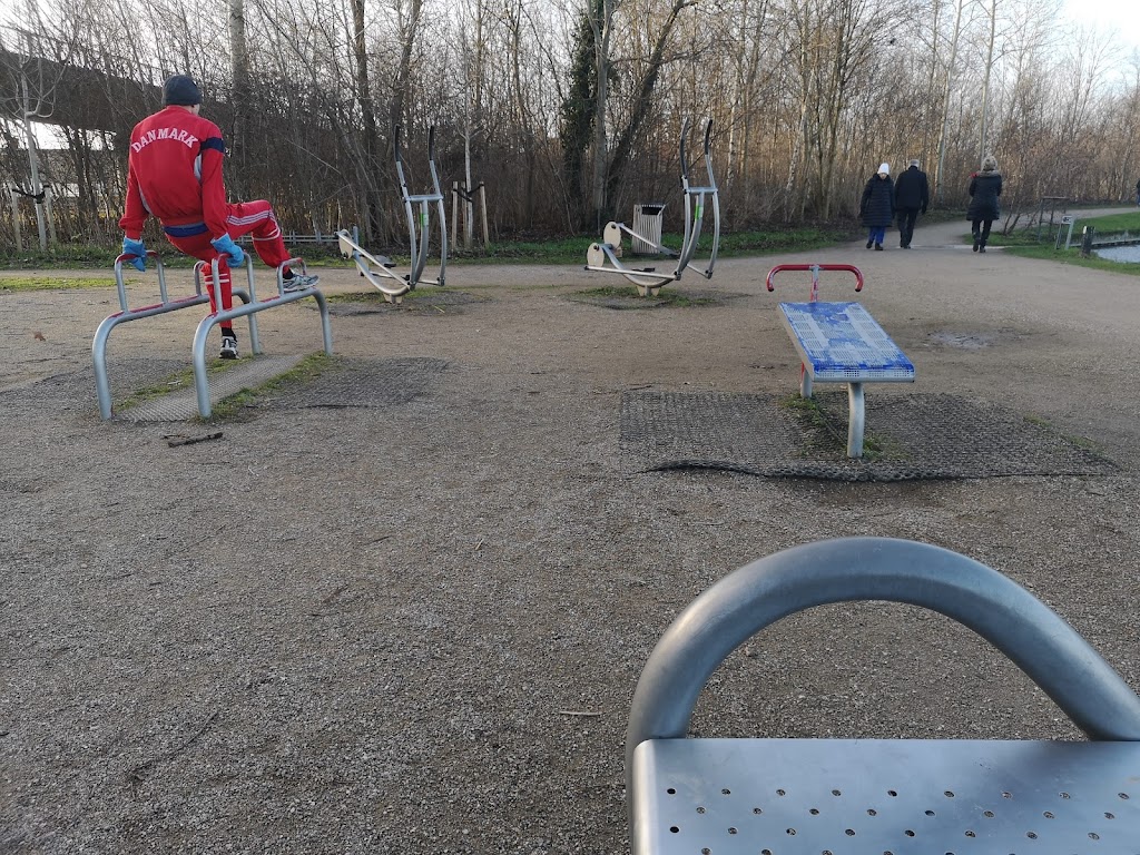 outdoor-fitness-park-17.jpeg