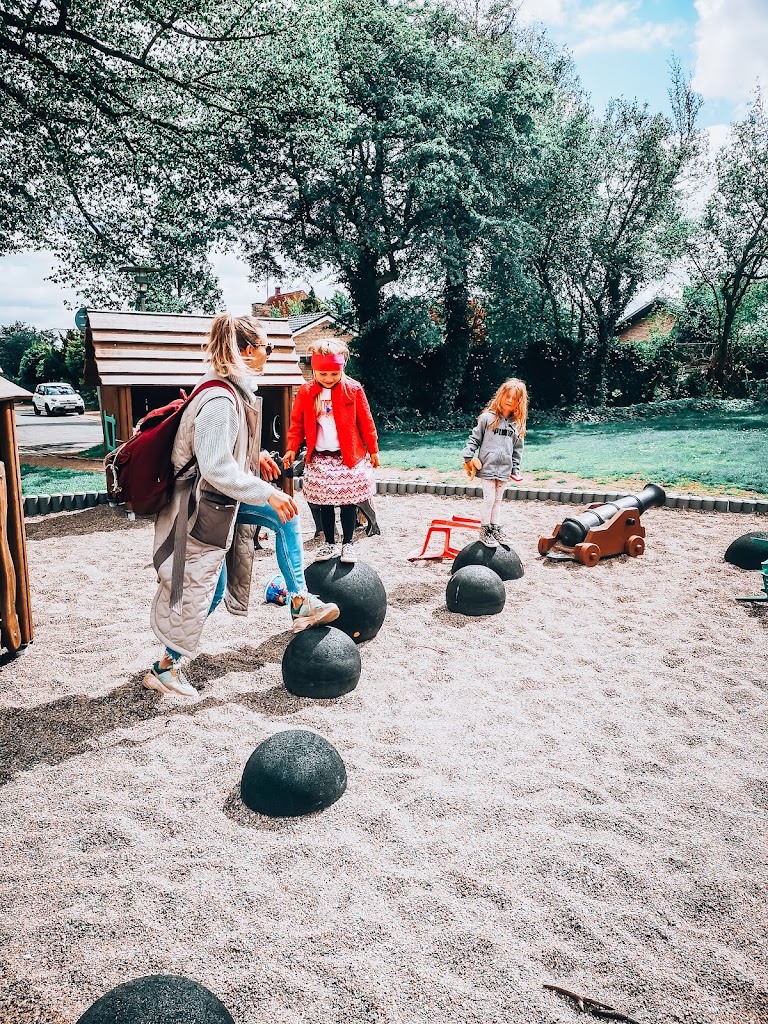 the-wooden-playground-12.jpeg