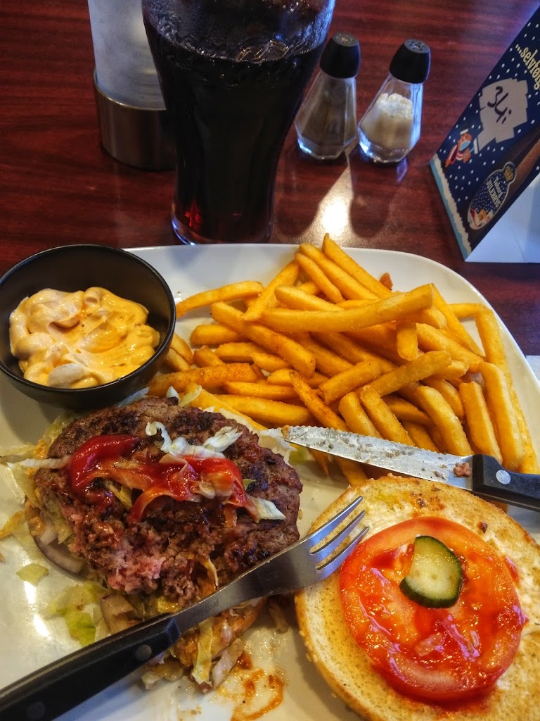 big-ben-cafe-restaurant-18.jpeg