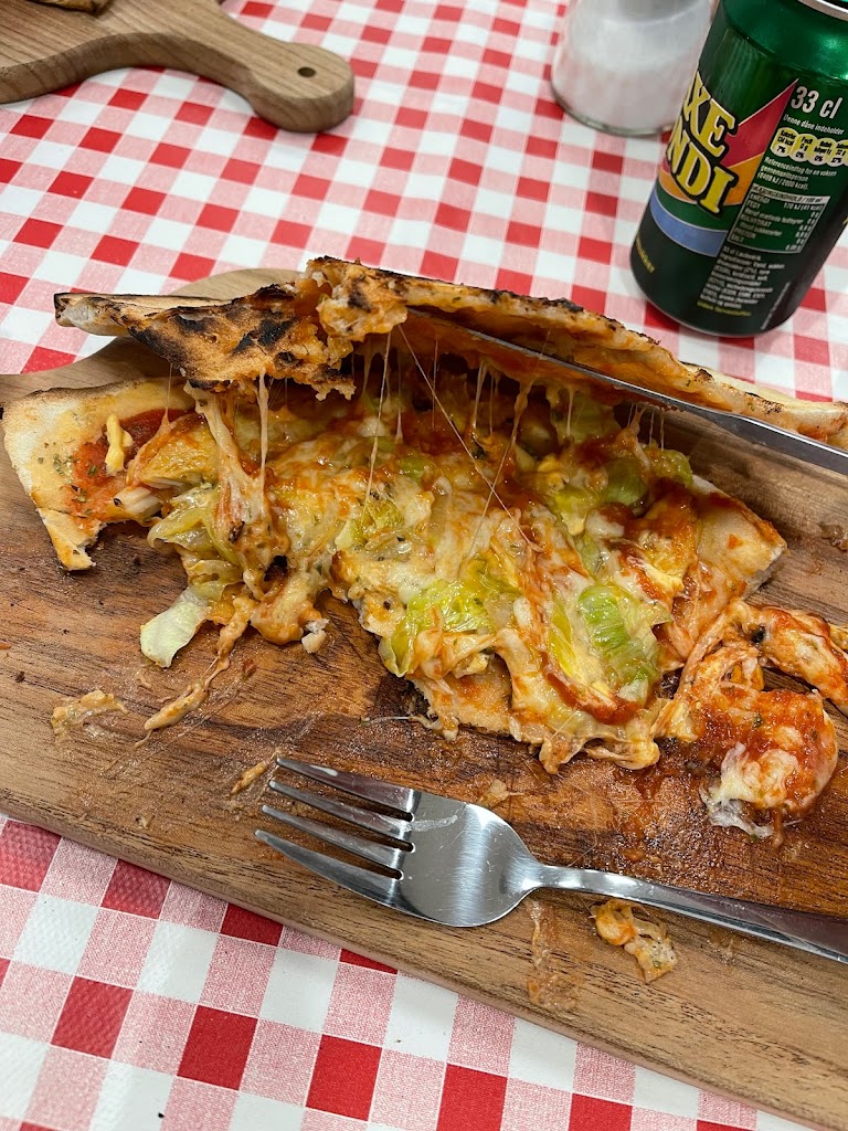 robins-pizza-2.jpeg