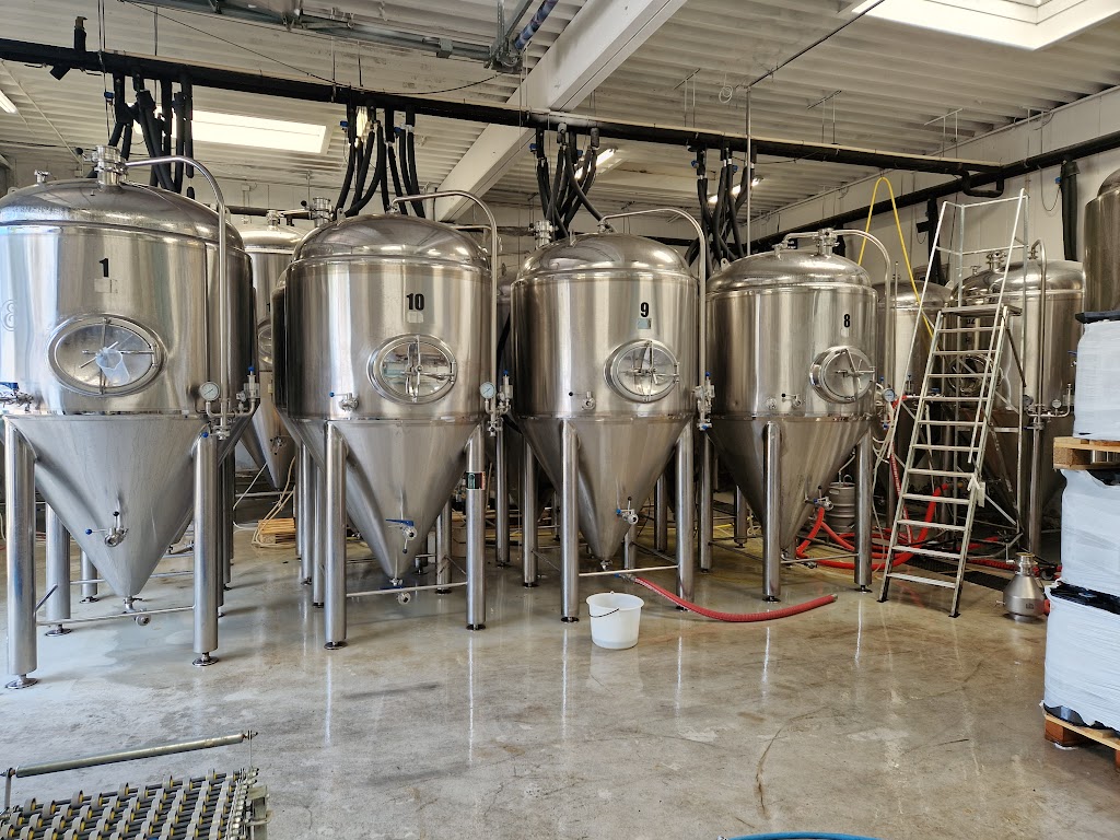 dry-bitter-brewing-company-1.jpeg